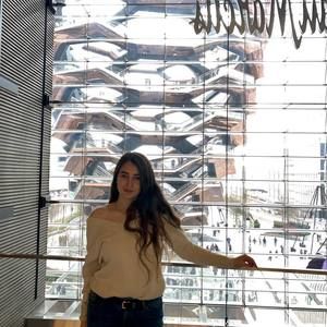 Meet your Posher, Ilayda